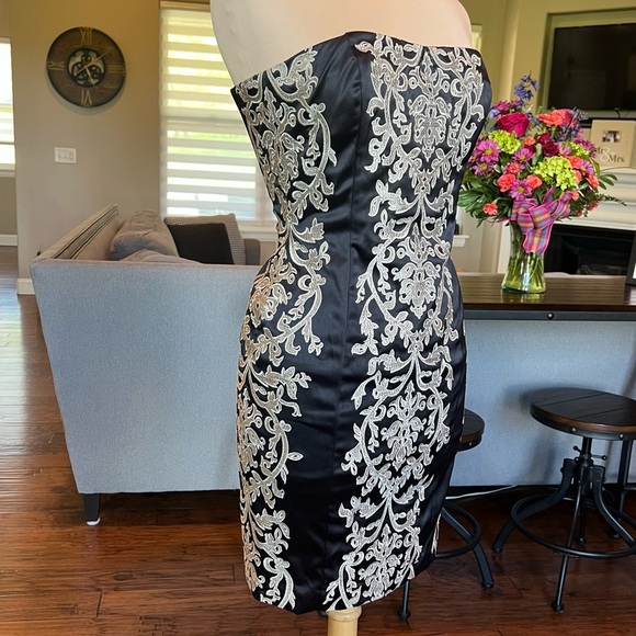 WHBM Strapless Cocktail Dress Size 2 Black Satin Gold Embroidered Sheath Fitted - Picture 4 of 16